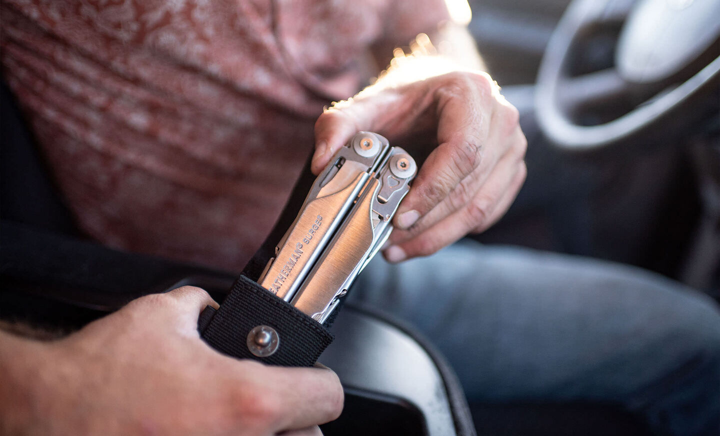 LEATHERMAN SURGE
